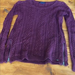 American eagle sweater